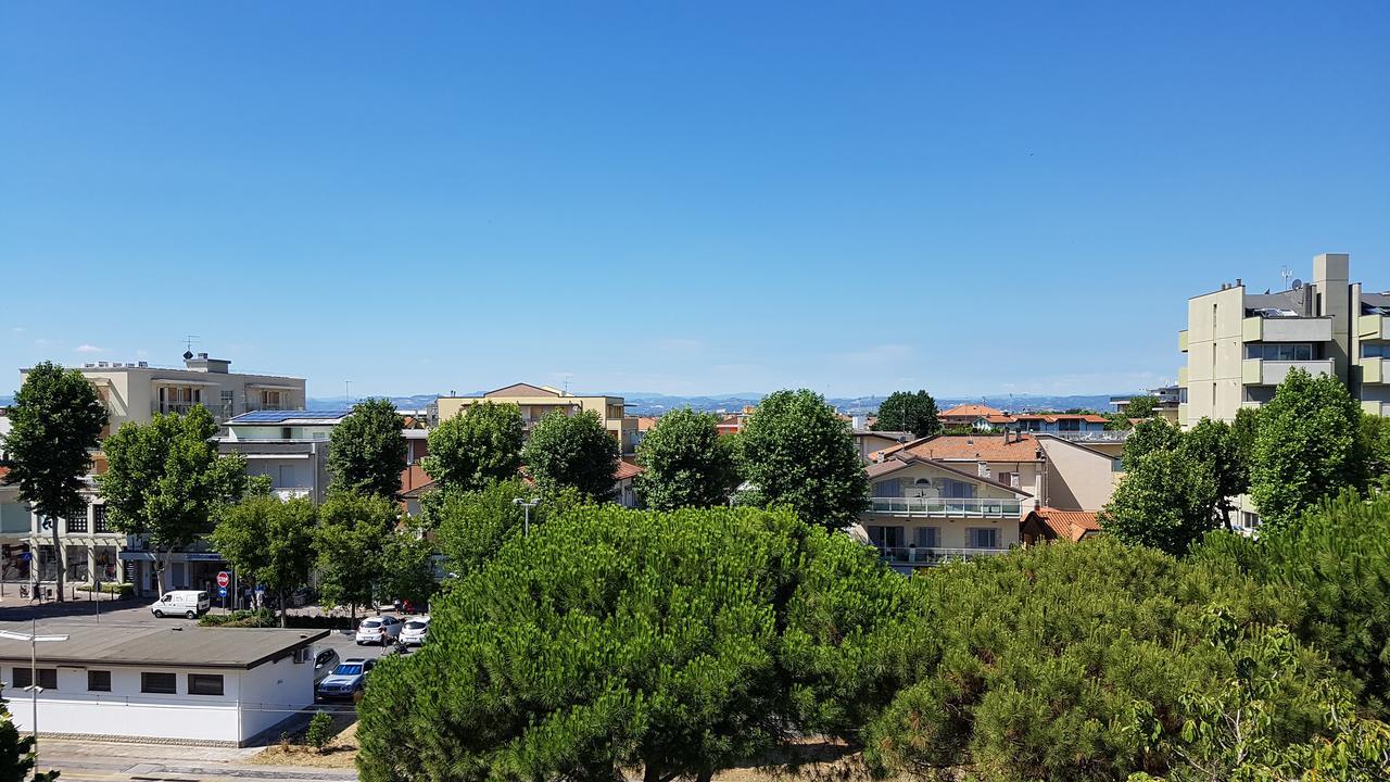 Hotel Le Pleiadi Беллария-Иджеа-Марина Экстерьер фото